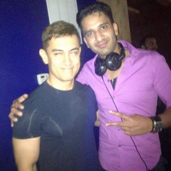 Djing for  Amir khan 