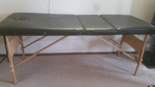 Massage table1