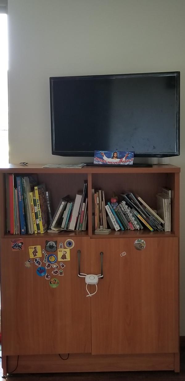 TV Shelf/Book shelf/Cupboard